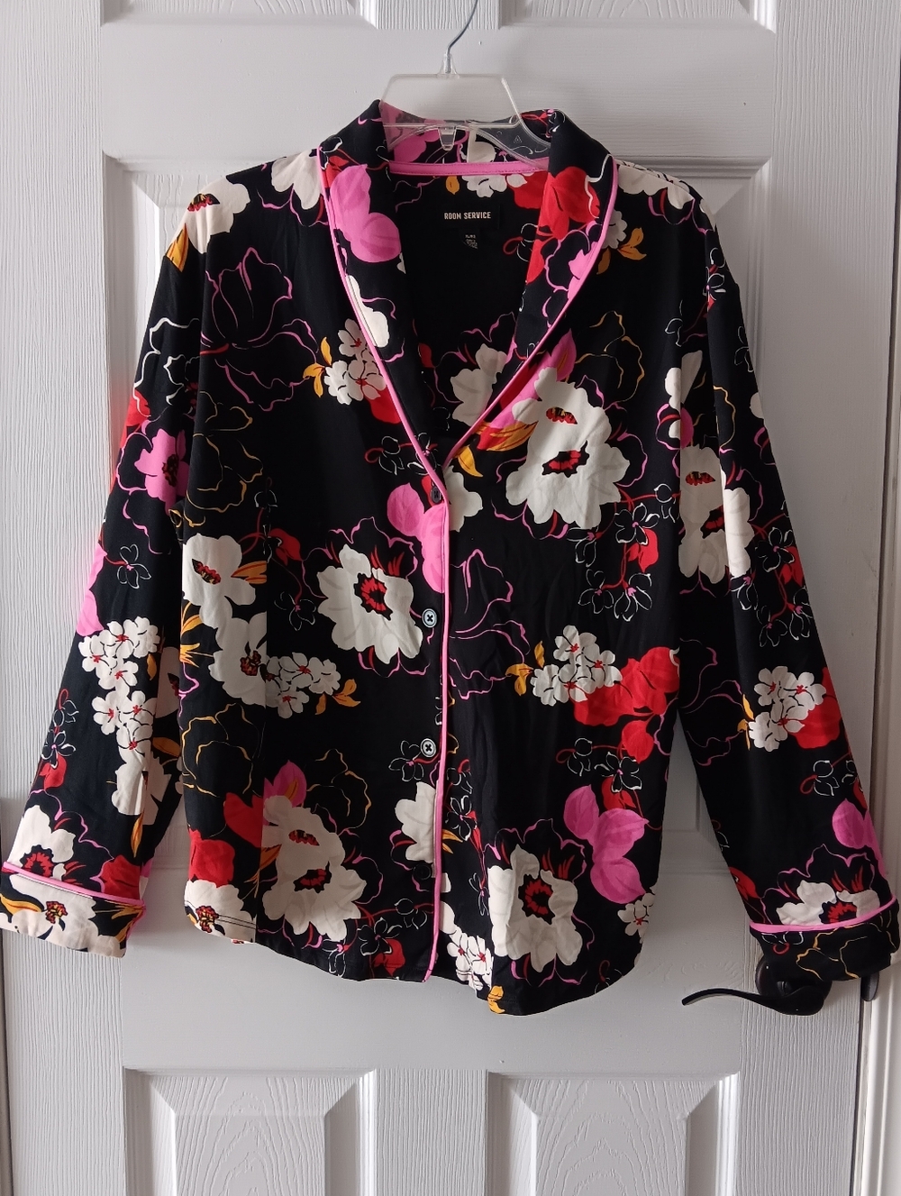 Room Service Women's Two Piece Floral Pajama Set NWT - Picture 4 of 9